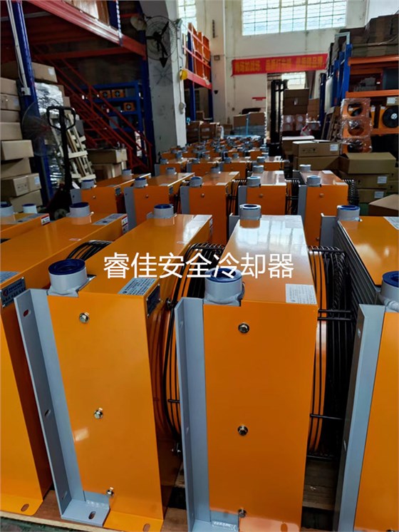 剪切機液壓油散熱器