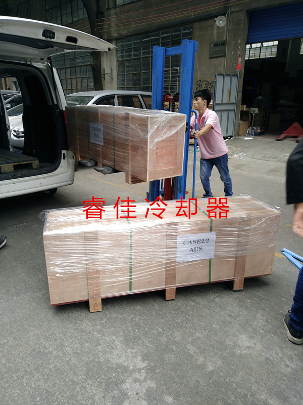 10寸管殼式散熱器.jpg 10寸管殼式散熱器.jpg