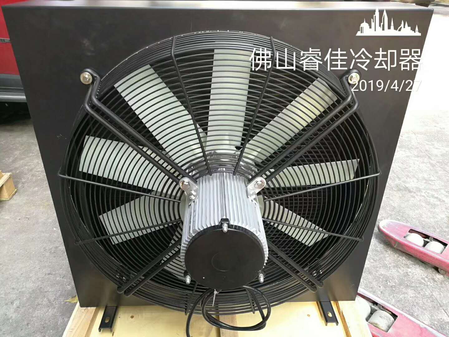 非標(biāo)定制<font color='red'>風(fēng)冷散熱器</font>，找睿佳冷卻器