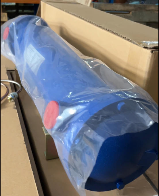 列管式水冷卻器產(chǎn)品展示 列管式水冷卻器產(chǎn)品展示