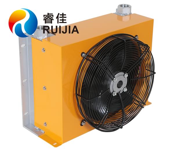 上海環(huán)?？萍疾少?gòu)合適的機(jī)床冷卻器