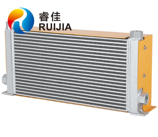 選用耐用睿佳鋁合金<font color='red'>風(fēng)冷卻器</font> 無懼“烤”驗