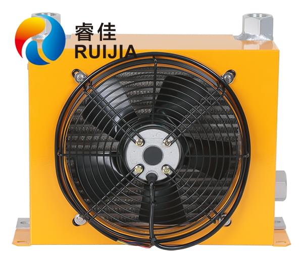 <font color='red'>睿佳風冷卻器</font>有哪些優(yōu)點？