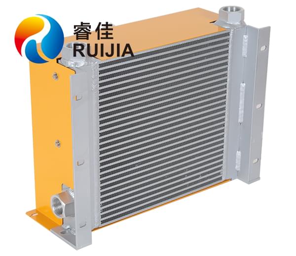 什么讓廣西容縣客戶三度選擇RJ-355<font color='red'>液壓風(fēng)冷卻器</font>？